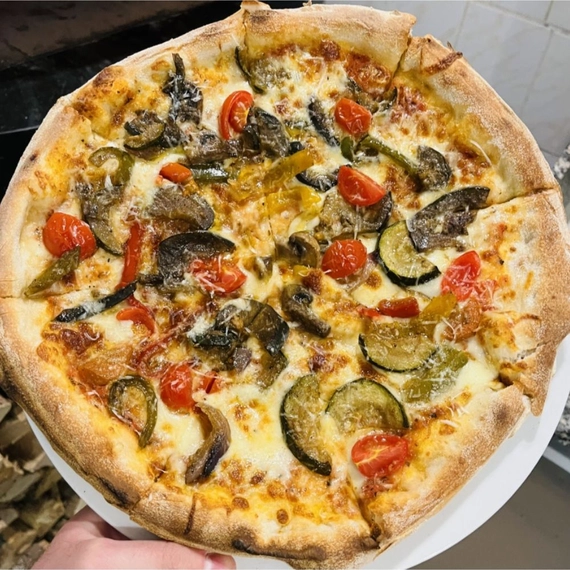 Vegetariana pizza 30cm